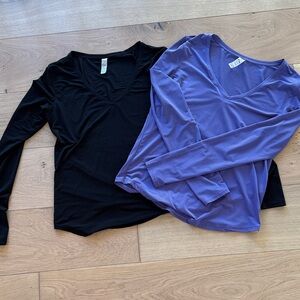 ZYIA Black and Purple Long Sleeve V-Neck Tees